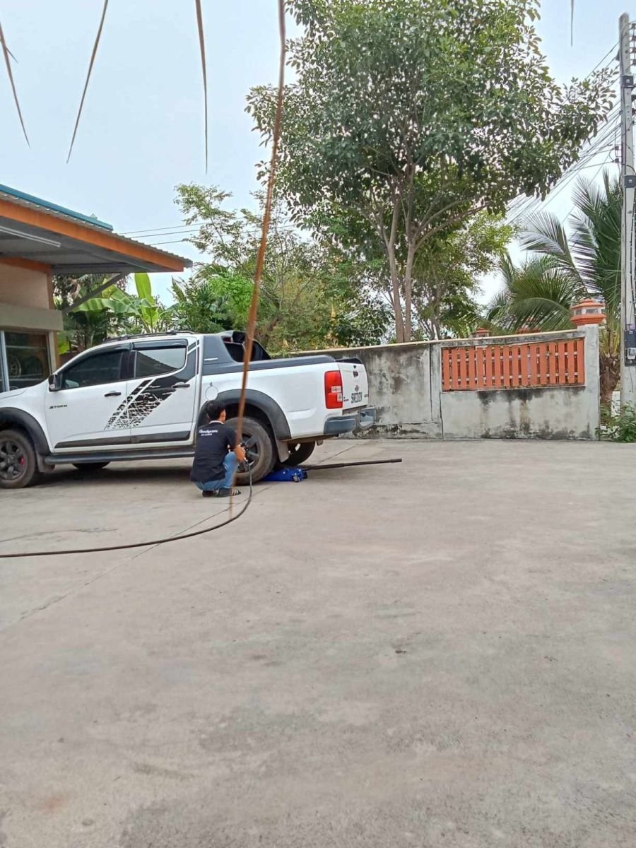 bi2.thumb.jpg.64aad1980e4eaf33f8573a371e032b2a.jpg